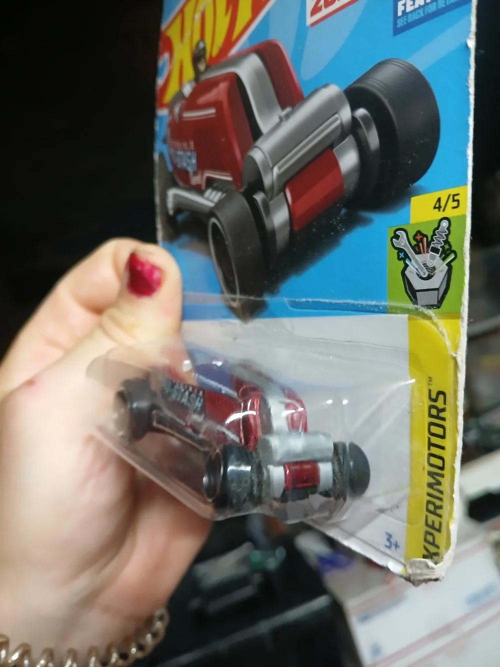 Mo-Stash die-cast toy car from the 2024 Hot Wheels Experimotors series (4/5, mai